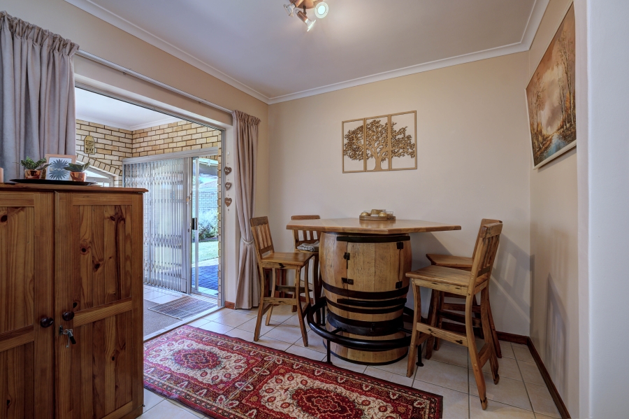 3 Bedroom Property for Sale in Summerstrand Eastern Cape